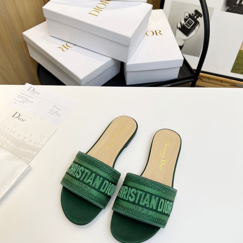 ch**an D*or slippers